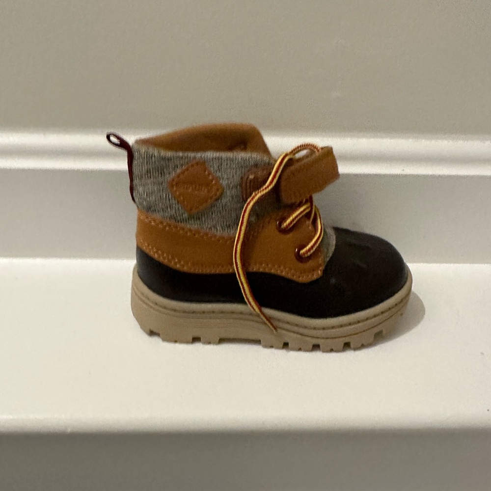 Carters size 6m boots. Brand new